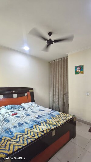 Bedroom in 2.5 BHK Apartment at Gaur City 2 - 11th Avenue, Sector 16c Greater Noida – for Rent