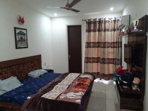 Bedroom in 2 BHK Apartment at Highland Park Chandigarh, Bhabat – for Rent