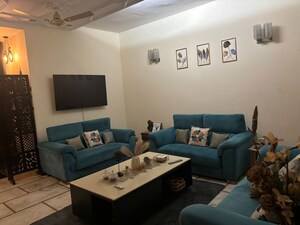 Team Area in 4 BHK Builder Floor at Chanakyapuri – for Rent