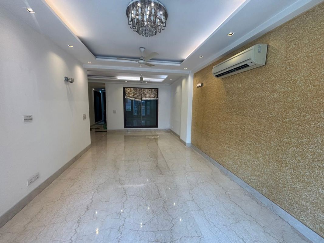 3 BHK + Servant Room,Study Room Builder Floor For Rent in Greater Kailash I