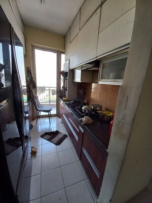 Kitchen in 2.5 BHK Apartment at ILD Greens, Sector 37c – for Rent
