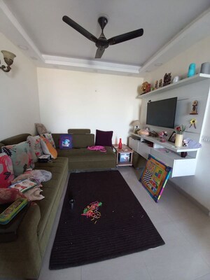 Living Room in 2.5 BHK Apartment at ILD Greens, Sector 37c – for Rent