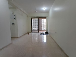 Room in 2 BHK Apartment at Kalpataru Immensa B, Kolshet Road – for Rent