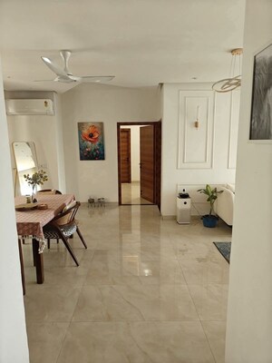 Living Room in 3 BHK Builder Floor at BPTP Amstoria, Sector 102 – for Sale