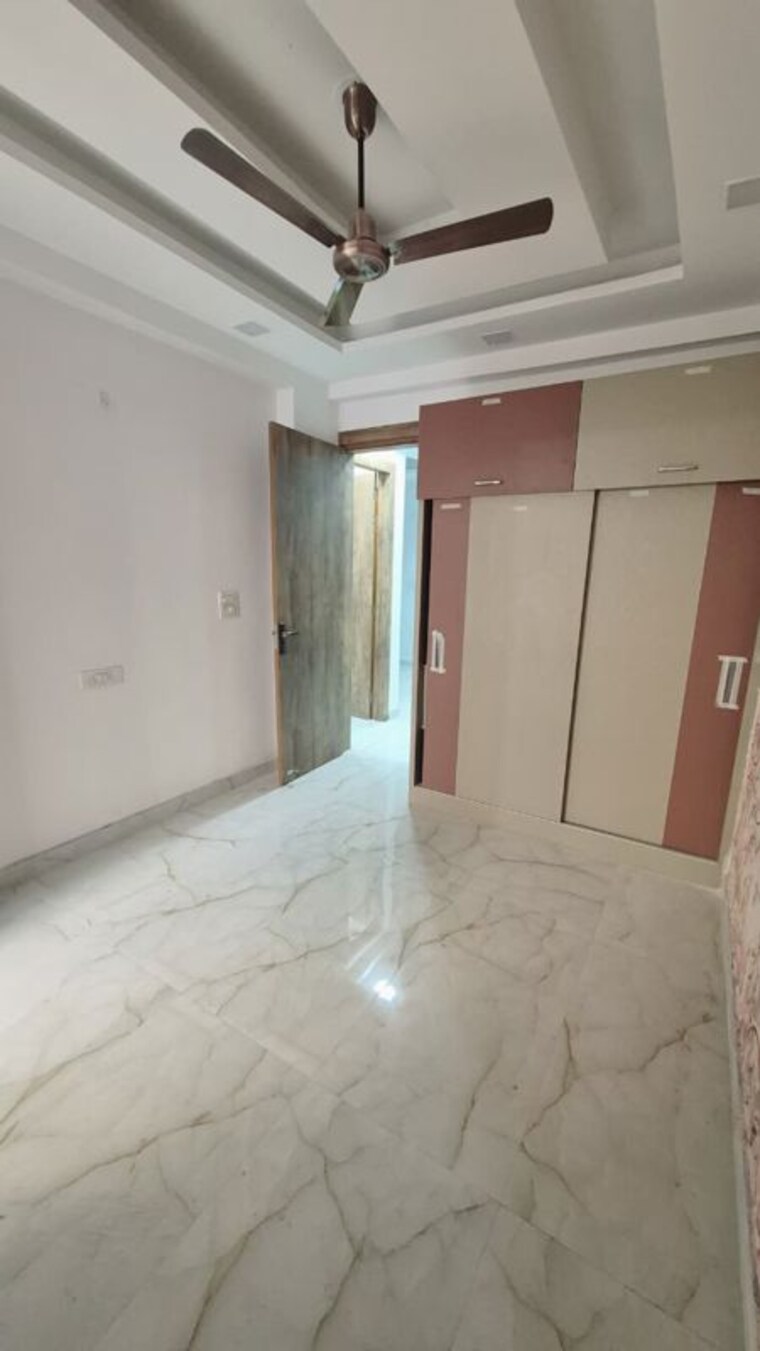 Room, knowledge park v greater noida 3 Bedroom 1700 Sq.Ft. Builder Floor In Knowledge Park V Greater Noida Greater Noida 10384036