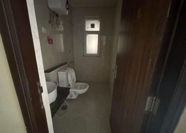 Bathroom, adani-m2k-oyster-grande 4 Bedroom 3198 Sq.Ft. Apartment In Sector 102 Gurgaon 10384034