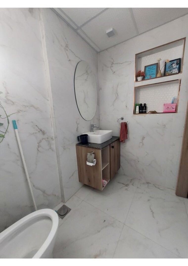 Bathroom, tulsiani-urban-woods 3 Bedroom 1600 Sq.Ft. Apartment In Sushant Golf City Lucknow 10384066