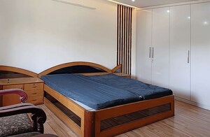 Bedroom in 3 BHK Builder Floor at Sector 57 – for Rent