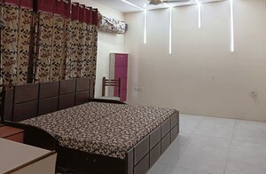 Bedroom in 3 BHK Builder Floor at Sector 57 – for Rent
