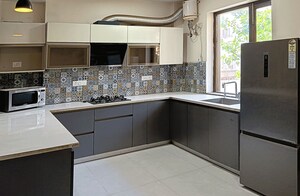 Kitchen in 3 BHK Builder Floor at Sector 57 – for Rent
