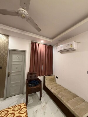 Living Room in 3.5 BHK Builder Floor at Green Fields Colony – for Rent