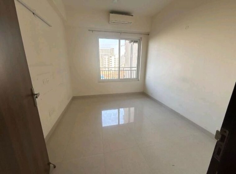 Room, indiabulls-enigma 4 Bedroom 3400 Sq.Ft. Apartment In Sector 110 Gurgaon 10384073