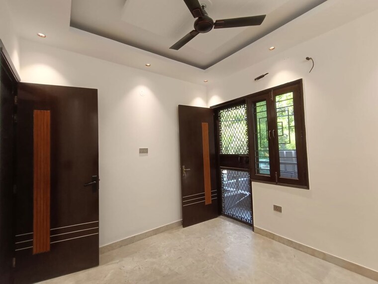 Room, janakpuri 3 Bedroom 1400 Sq.Ft. Builder Floor In Janakpuri Delhi 10384099