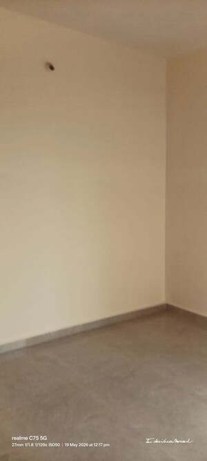 Room in 2 BHK Apartment at Civil Lines – for Rent