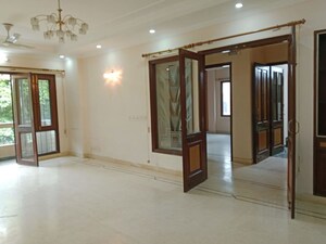 Living Room in 3 BHK Builder Floor at Safdarjung Enclave – for Rent