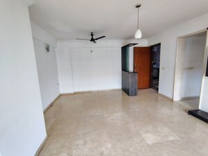 Room in 2 BHK Apartment at Hiranandani Estate Villa Royale, Ghodbunder Road – for Sale