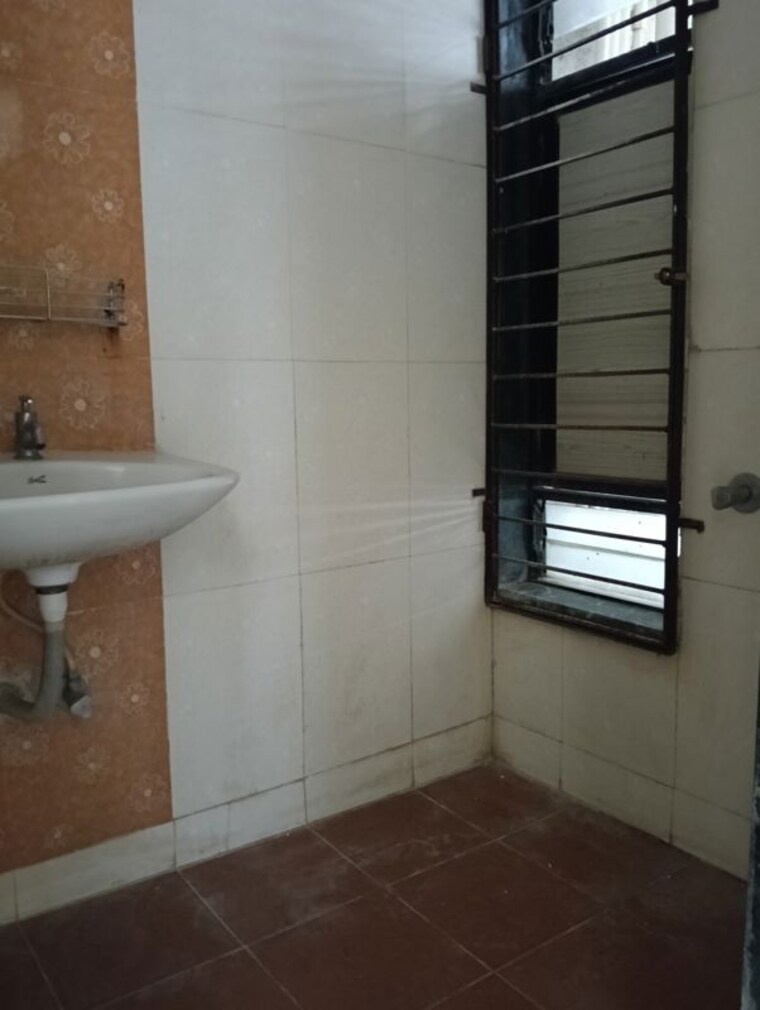 Bathroom, haware city 1 Bedroom 415 Sq.Ft. Apartment In Haware City Thane 10384101
