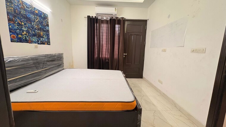 Bedroom, sector 57 3 Bedroom 2000 Sq.Ft. Builder Floor In Sector 57 Gurgaon 10384125
