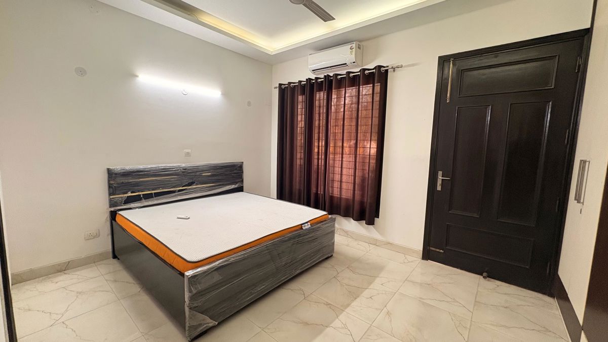 3 BHK Builder Floor For Rent in Sector 57