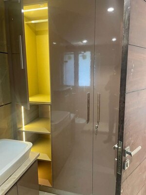Bathroom in 3 BHK Builder Floor at South City 1 – for Rent