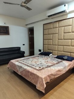3 BHK + Extra Room Apartment For Rent in Surya mandir Tower