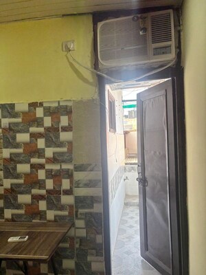 Bathroom in 1 BHK Apartment at Sector 33 – for Rent