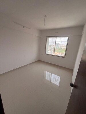 Room in 2 BHK Apartment at KR Ojasvi Gold, Ravet – for Rent