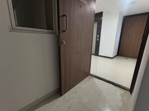 Room in 3 BHK Apartment at Lodha Amara Tower 49 and 50, Kolshet Road – for Sale