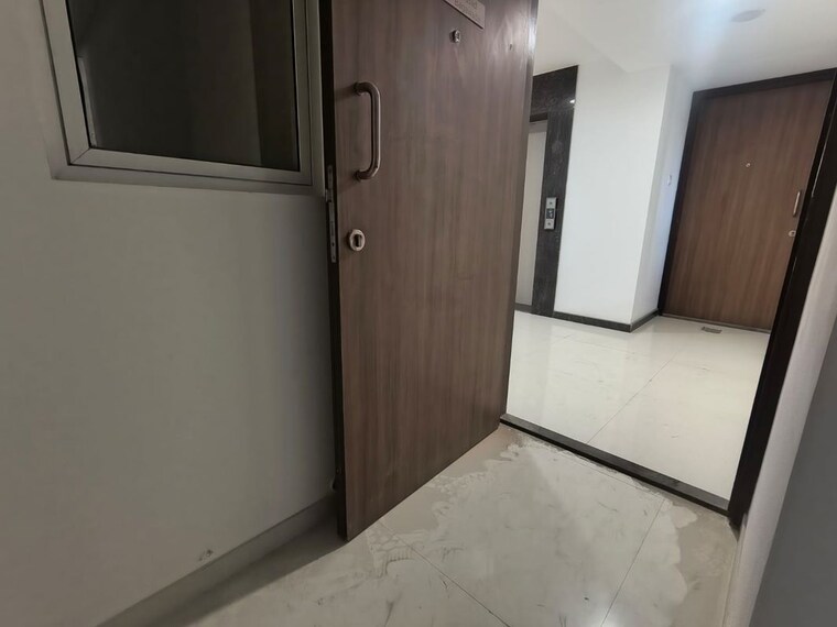 Room, lodha-amara-tower-49-and-50 3 Bedroom 965 Sq.Ft. Apartment In Kolshet Road Thane 10384193