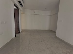 Room in 3 BHK Apartment at Lodha Amara Tower 49 and 50, Kolshet Road – for Sale