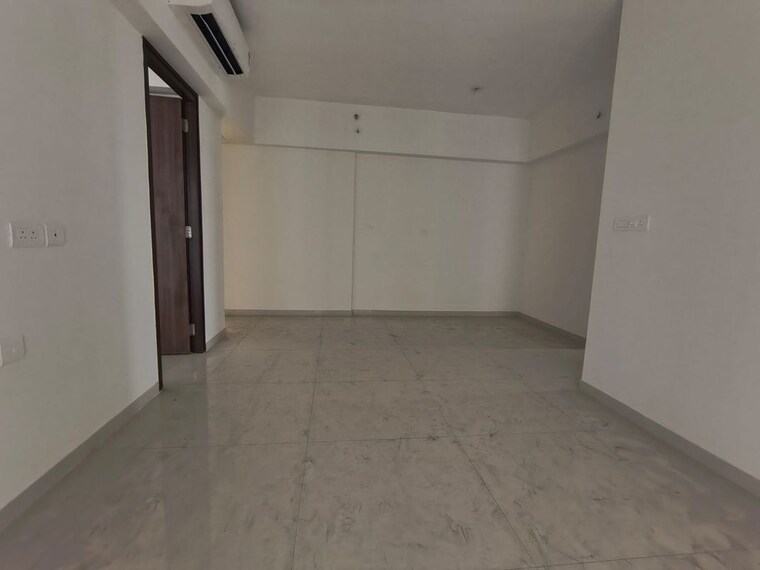 Room, lodha-amara-tower-49-and-50 3 Bedroom 965 Sq.Ft. Apartment In Kolshet Road Thane 10384193