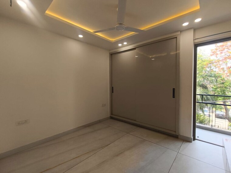 Room, janakpuri 3 Bedroom 1400 Sq.Ft. Apartment In Janakpuri Delhi 10384208