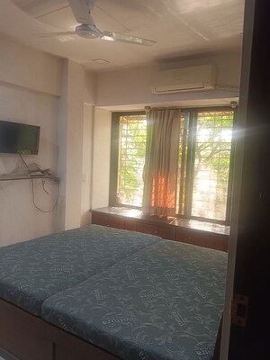 Bedroom in 2 BHK Apartment at Raheja Complex, Malad East – for Rent