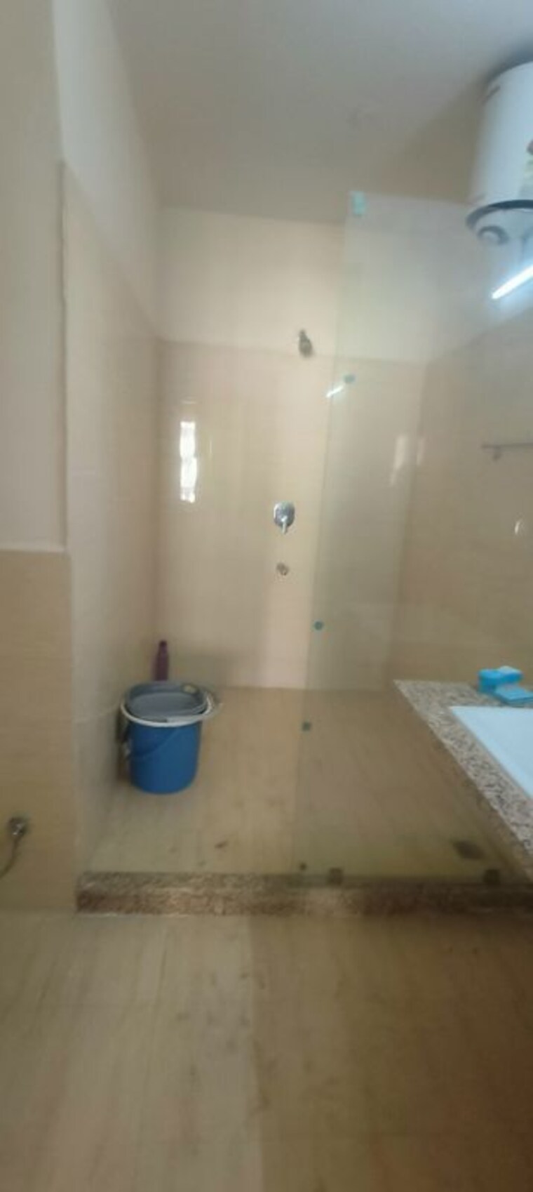 Bathroom, dlf-express-greens 3.5 Bedroom 1950 Sq.Ft. Apartment In Manesar Sector 1a Gurgaon 10384226