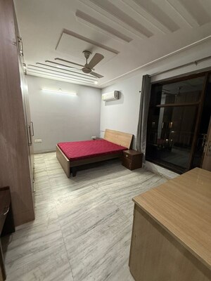 Living Room in 2 BHK Builder Floor at Sector 52 – for Rent