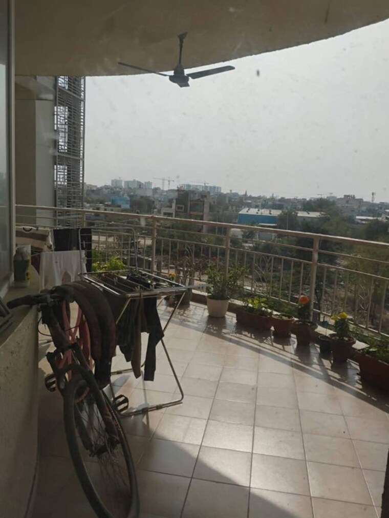 Balcony, indiabulls-enigma 4 Bedroom 3400 Sq.Ft. Apartment In Sector 110 Gurgaon 10384249