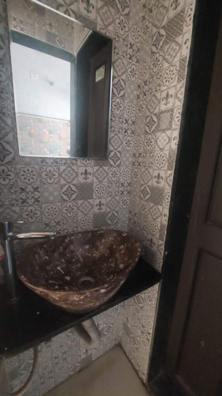 Bathroom, fursungi 1 Bedroom 627 Sq.Ft. Apartment In Fursungi Pune 10378051