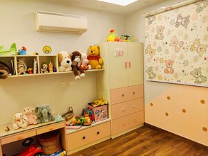 Furnished Amenities in 3 BHK Apartment at Conscient Heritage Max, Sector 102 – for Sale