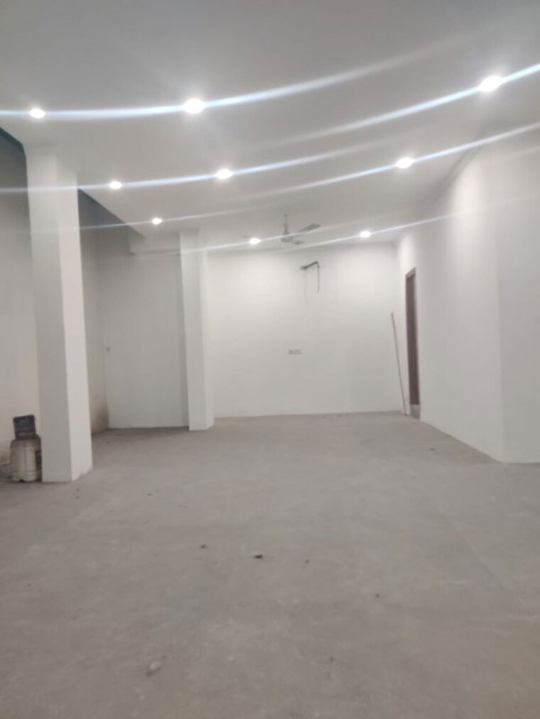 Team Area, hauz khas Commercial Office Space 2000 Sq.Ft. In Hauz Khas Delhi 10384252