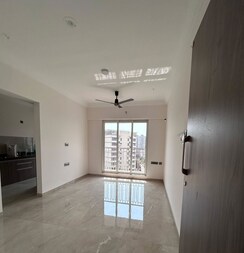 1 BHK Apartment For Rent in Crescent Silverwoods