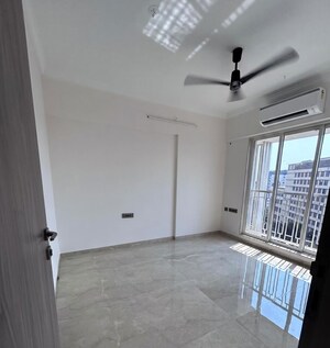 Room in 1 BHK Apartment at Crescent Silverwoods, Powai – for Rent