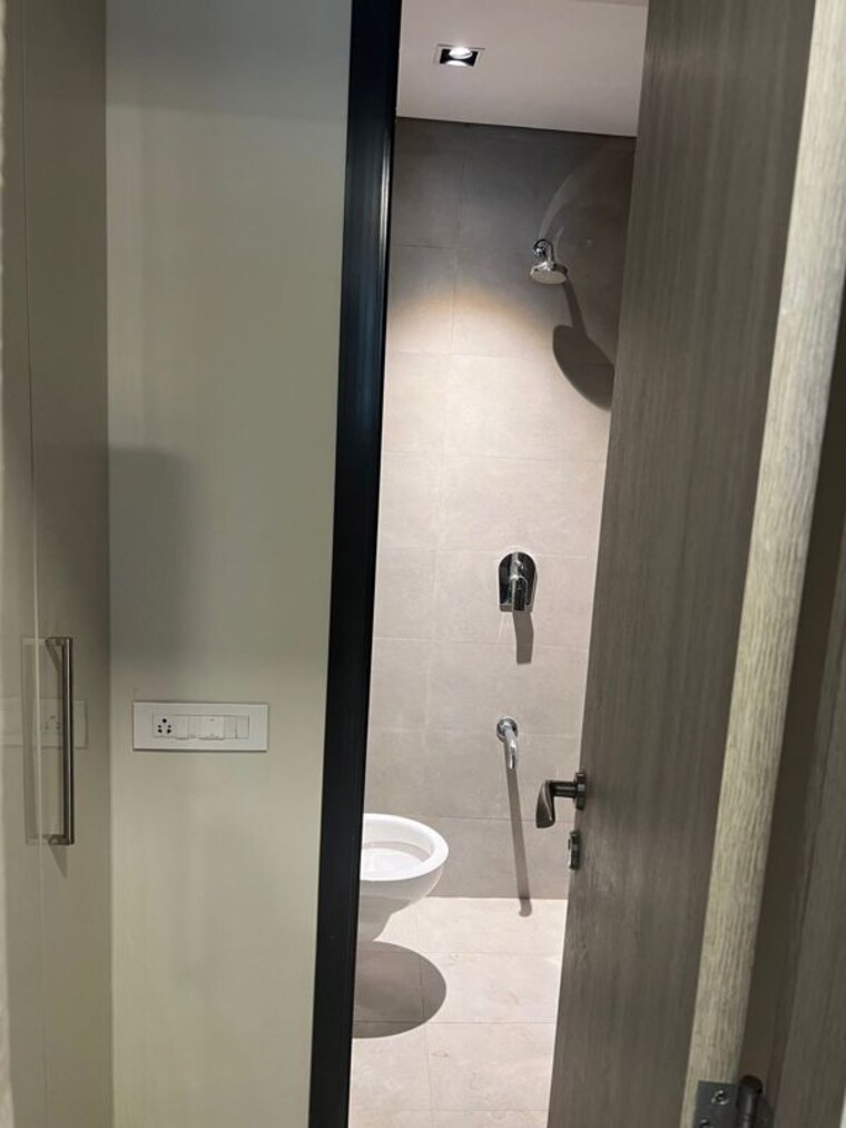 Bathroom, rustomjee-seasons 3 Bedroom 1300 Sq.Ft. Apartment In Bandra East Mumbai 10384262
