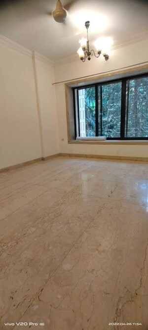 Living Room in 2.5 BHK Apartment at Emma Towers, Chembur – for Rent