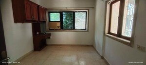Bedroom in 2.5 BHK Apartment at Emma Towers, Chembur – for Rent