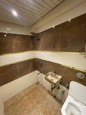 Kitchen in 2 BHK Apartment at Juhu Park, Juhu – for Rent