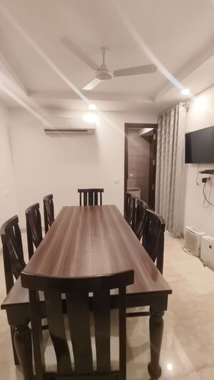Living Room in 4 BHK Builder Floor at Green Park Extension – for Rent
