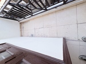 Balcony in 1 BHK Builder Floor at Khirki Extension – for Rent