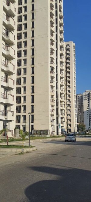 3.5 BHK Apartment – Exterior View View at Jaypee Kensington Park Apartments, Sector 133 - for Sale