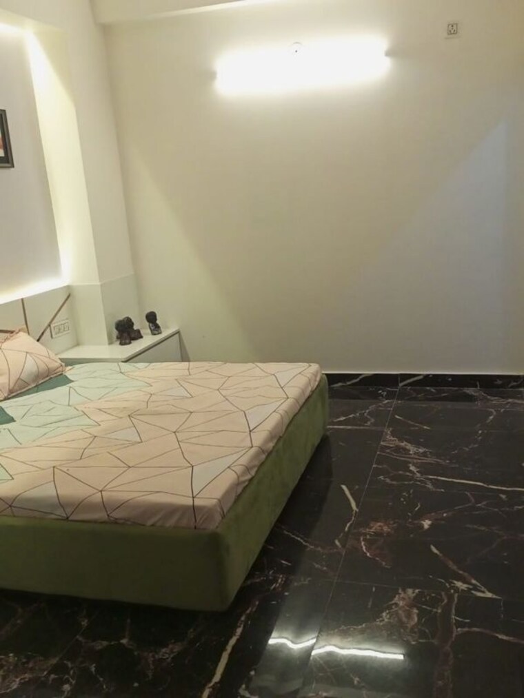 Bedroom, krishna-kunj-apartments-noida 4 Bedroom 1650 Sq.Ft. Builder Floor In Sector 73 Noida 10384346