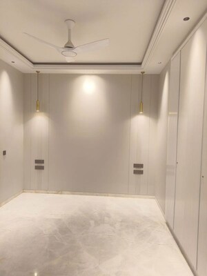 Room in 3 BHK Builder Floor at Jawahar Nagar – for Sale